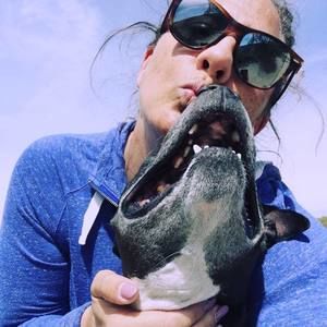 Meet your Posher, Kendra